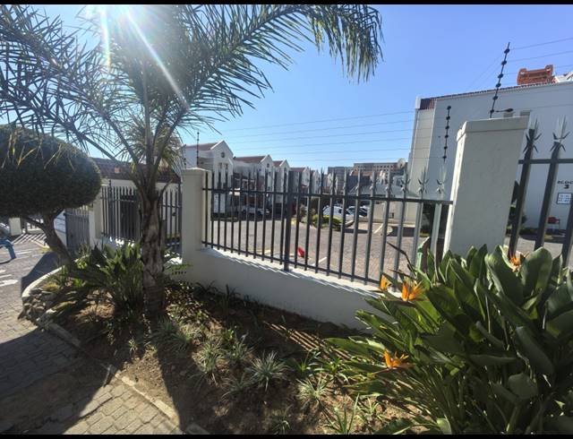 1 BEDROOM APARTMENT FOR SALE IN FERNDALE
